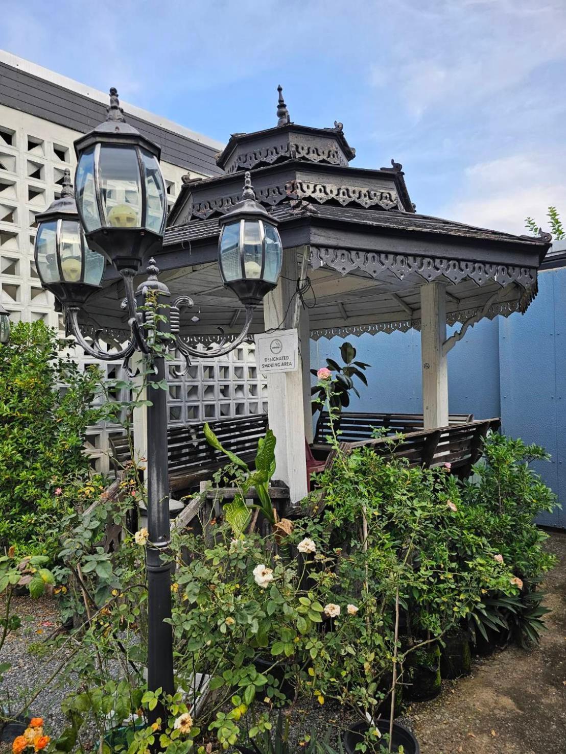 Mercy Hostel Чианграй Экстерьер фото