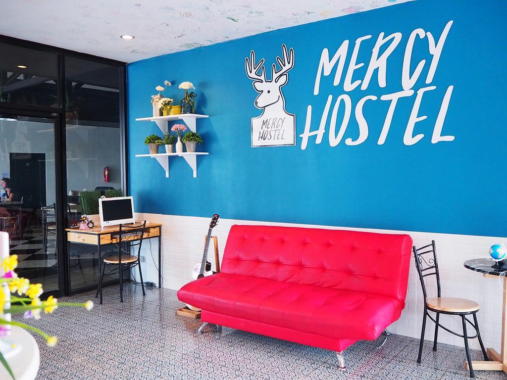 Mercy Hostel Чианграй Экстерьер фото